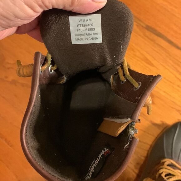 Sperry Size 9 women's waterproof rubber boot with thinsulate lined like new - Picture 10 of 12